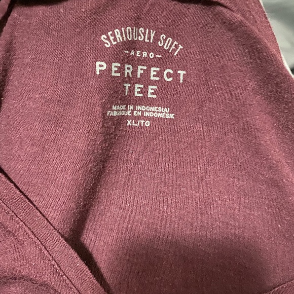 Aeropostale Relaxed Fit T-Shirt - Picture 3 of 4